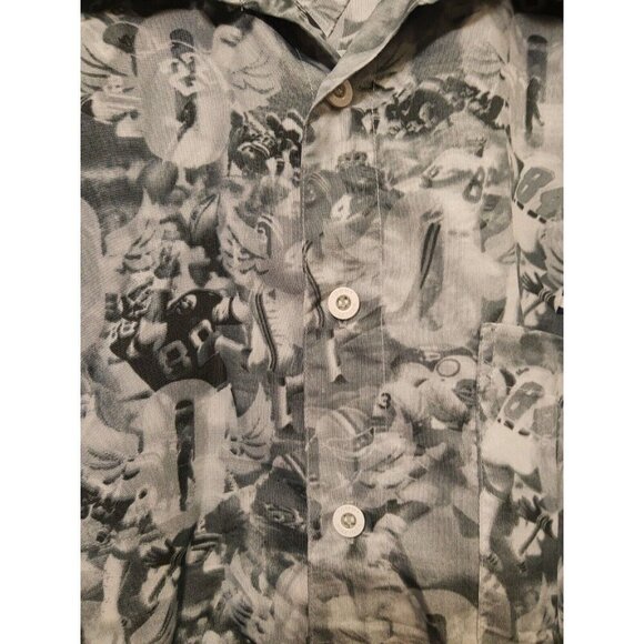 Men's XL Vtg Tommy Hilfiger All Over Print Football Short Sleeve Shirt Size XL - Picture 5 of 9